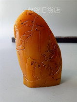 Old items collected from the countryside are carved out of the old goods.