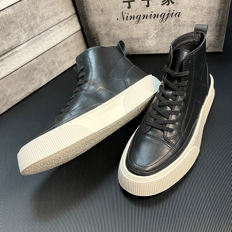 Small white men's shoes 2022 new trend in autumn high - aided shoes with thick substrate shoes and leisure men's tide shoes