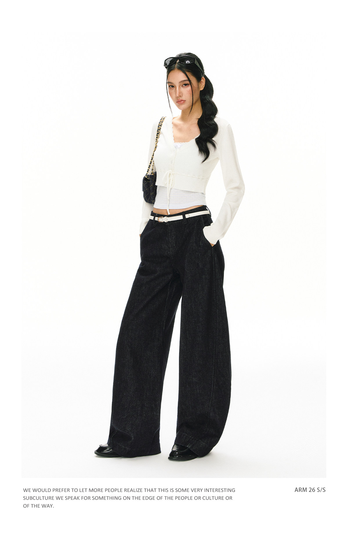ARISEISM White V-Neck Long-Sleeve Cropped Cardigan