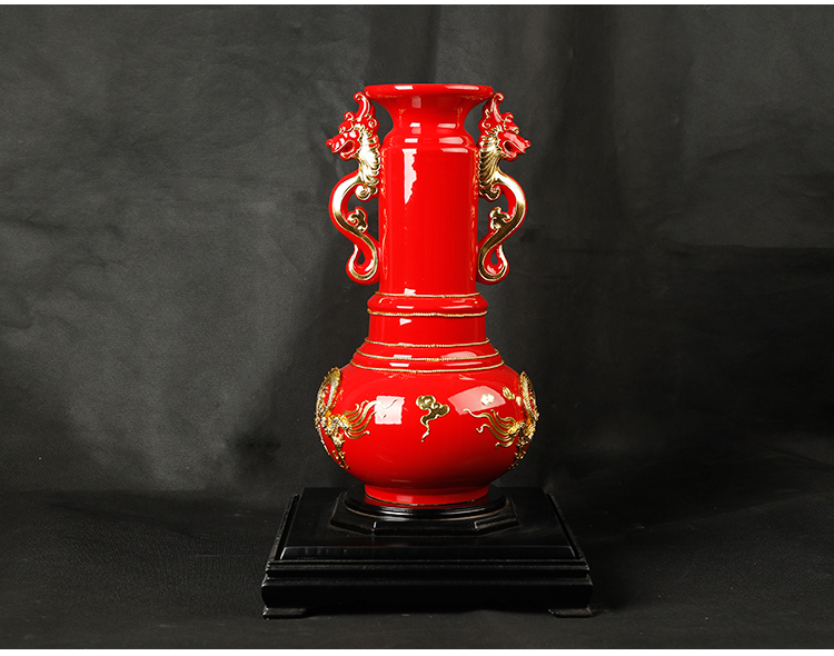 Really sheng China xiamen red double dragon vase housewarming opening birthday birthday gift paint line carve ceramic hydraulic wind