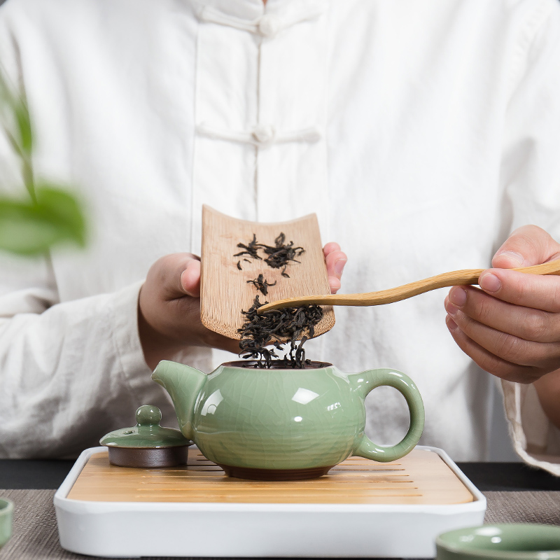 True sheng travel tea set suit portable package household contracted small Japanese ceramic cups elder brother kung fu tea set dry up