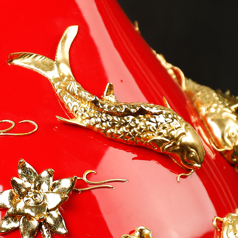 Really sheng dehua Chinese red porcelain paint line carve patterns or designs on woodwork bottle ceramic handicraft furnishing articles every year wining don 't move