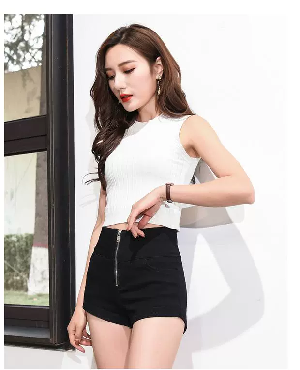 Mùa hè 2019 mới quần short denim trắng nữ dây kéo đỏ cao eo thon gọn gợi cảm bó sát sinh viên nóng bỏng quần thủy triều - Quần short