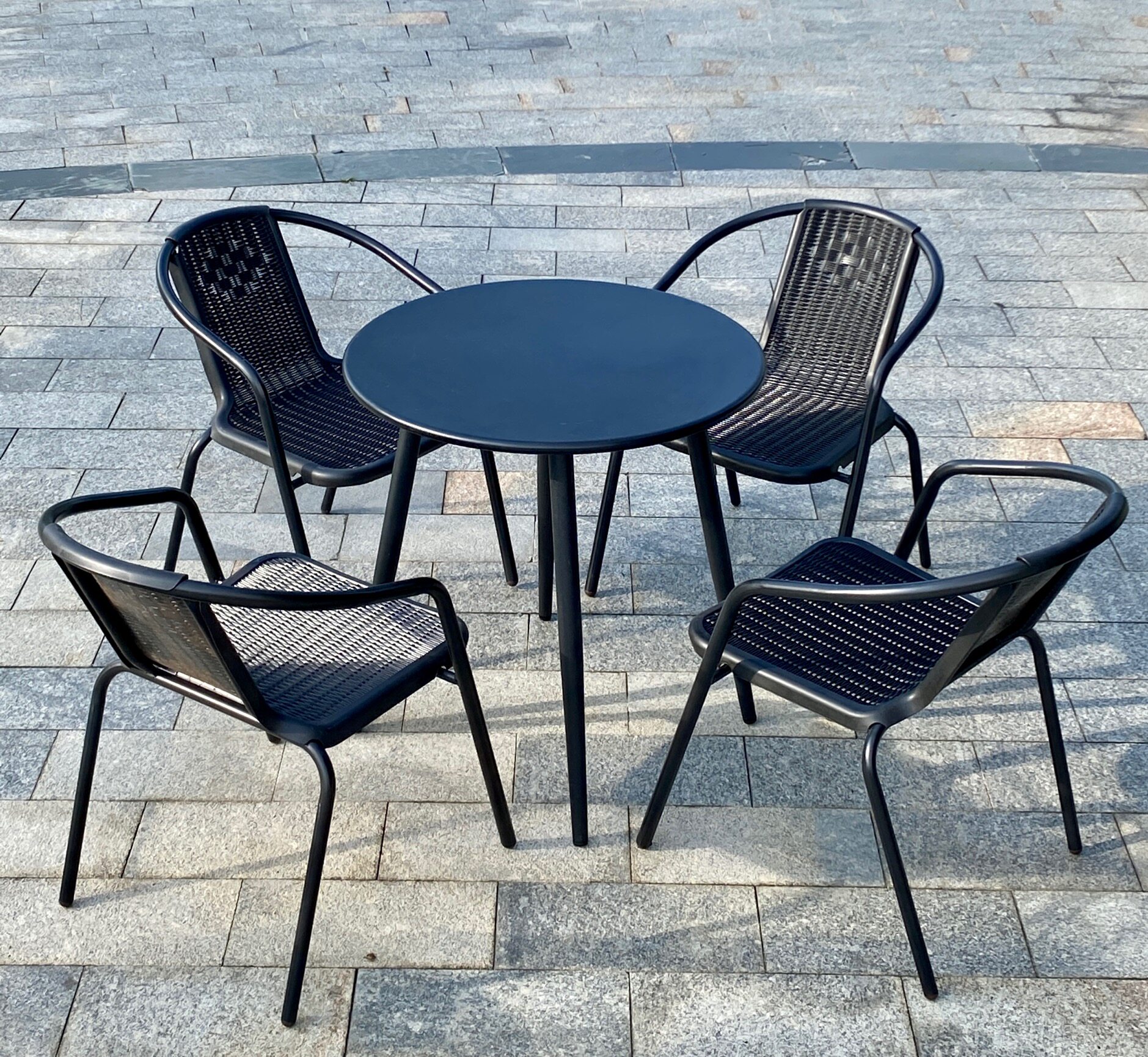 Internet celebrity balcony small table and chairs home milk tea shop negotiation round table outdoor leisure outside dining table open-air iron art chair