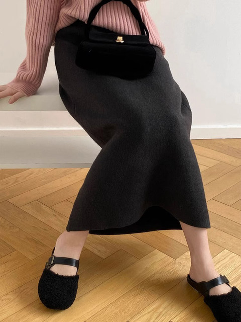 Ankora Red High-Waisted Knitted Skirt for Women, Autumn and Winter Elegant Wool Straight Pencil Skirt, Petite A-Line Long Skirt