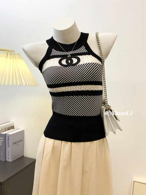 French-Style Halter Neck Knitted Camisole for Women, Summer Ice Silk Slimming Hot Girl Outfit, Sleeveless Top