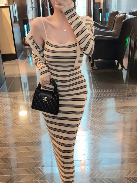 Autumn New Korean Style Striped High-Elastic Knit Camisole Dress for Women, Pure and Sexy, Slimming, Hip-Hugging Short Skirt Two-Piece Set