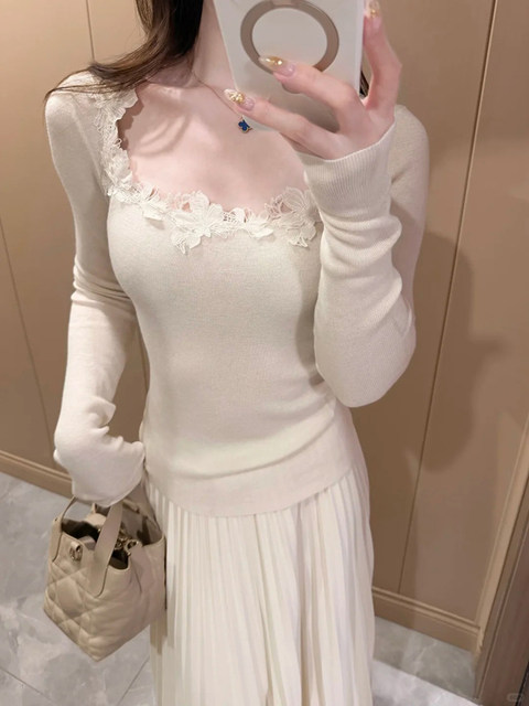 Pure Desire U-Neck Lace Patchwork Knit Sweater for Women, Spring Design, Slim Fit, Unique and Beautiful, Very Attractive Top