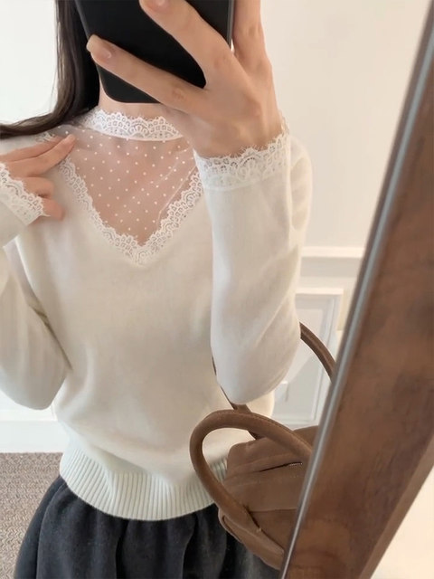 Lace Spliced Half-High Collar White Knitted Base Shirt for Women, Autumn and Winter Korean Style Beautiful Sweater, Short Top for Layering