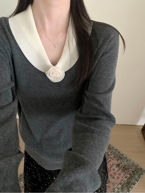 Beautiful Red Floral Sweater for Women in Spring, with a Lazy Style and a High-End Feel, Knitted Base Layer Top with an Elegant Vibe