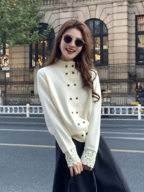 Korean-Style White Half-Turtleneck Knitted Cardigan for Women, Autumn and Winter Soft Sweater with Double-Breasted Design, Suitable for Layering or Wearing as an Outerwear
