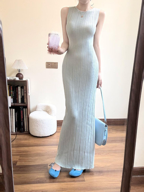 Pure lustful temperament, waist-cinching knitted dress, women's summer gentle and high-end hip-hugging skirt, sleeveless vest long skirt