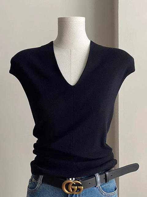 French-Style V-Neck Black Ice Silk Knit Short-Sleeve T-Shirt for Women, Summer Elegant Slim-Fit Flutter Sleeve Thin Top