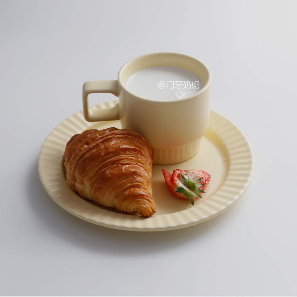 Front teeth grandma ins matte milk yellow ceramic plate coffee cup cream dessert mug western tableware