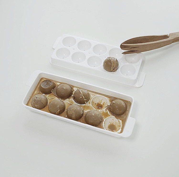 Japan Imported Spherical Round Fridge With Lid Ice-making Mold Coffee Whisky Ice Hockey Summer Ice Cubes Ice Cubes