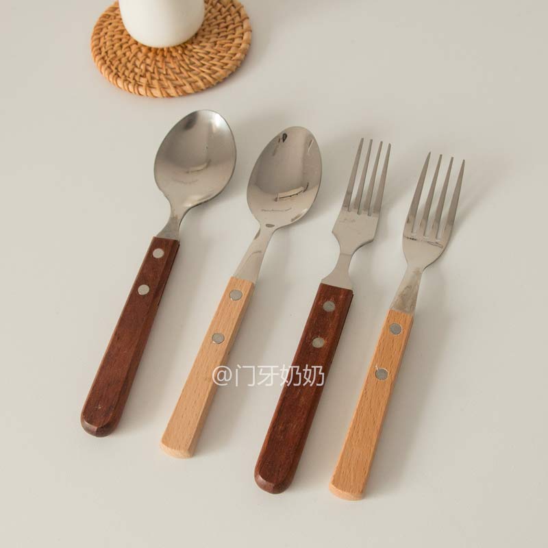 Front teeth Korean style pear wood handle stainless steel knife and fork spoon set Western steak knife and fork fruit dessert spoon