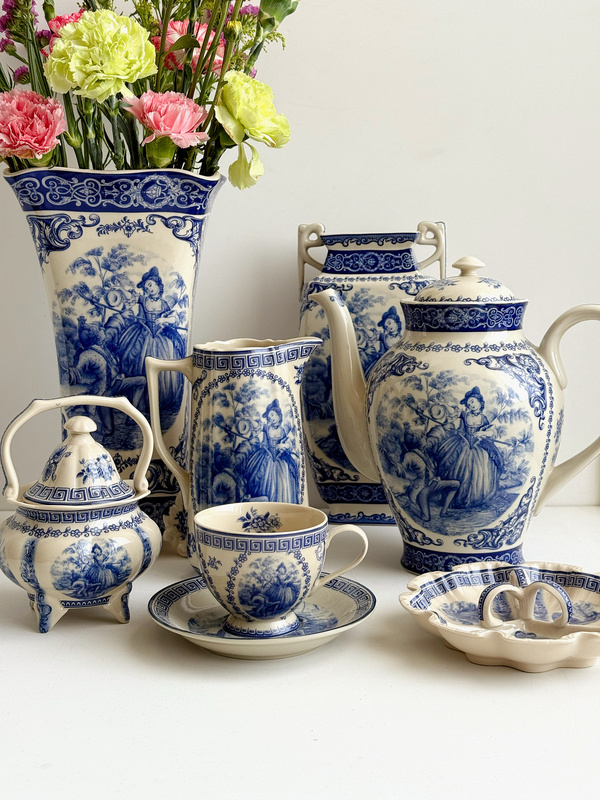 Western Vintage Goods Royal Arden Century-Old Blue and White Queen Series Underglaze Black Porcelain Retro Tableware Set