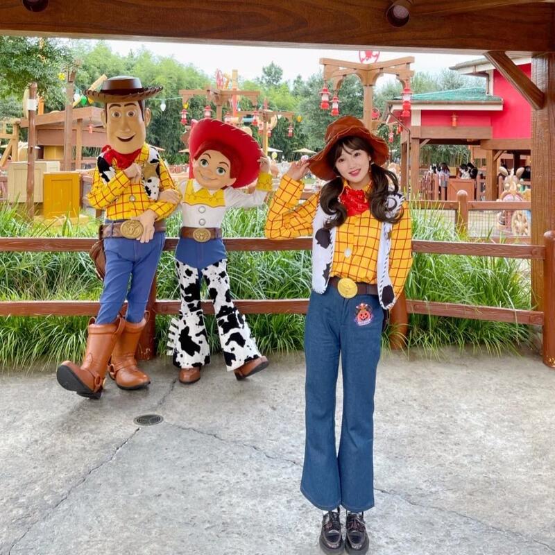 In-Stock Toy Story Woody Vest Set Cosplay Costume Halloween Jessie Cosplay Two-Dimensional C Costume In-Stock Toy Story Woody Vest Set Cosplay Costume Halloween Jessie Cosplay Two-Dimensional C Costume
