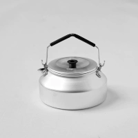 Серебряный алюминиевый чайник 0,9 л.