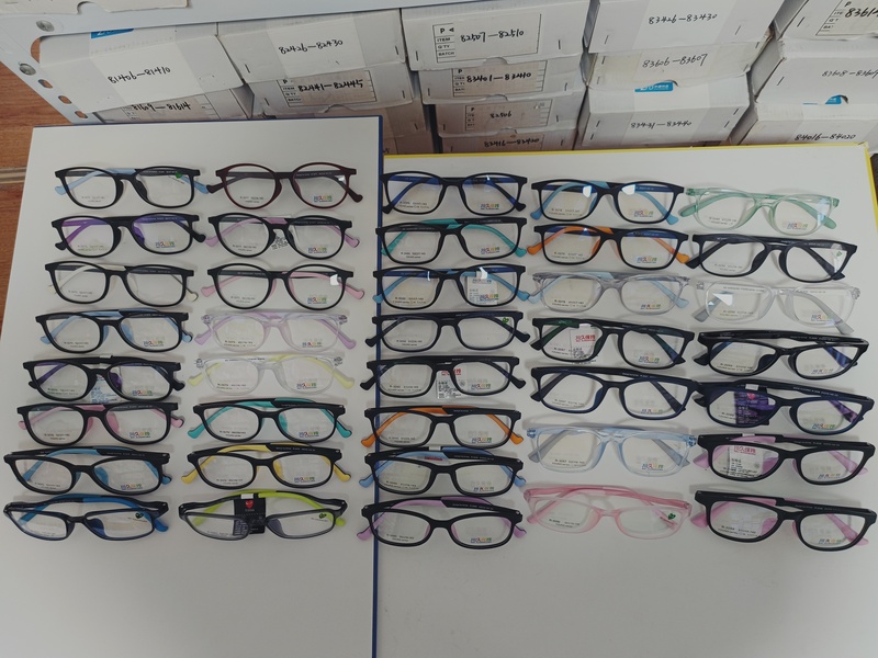 Rei Kawakubo Rei Kawakibo Special Glasses Frames for Prevention and Control of Epidemics 3075 3078 3079 3089 3090 Rei Kawakubo Rei Kawakibo Special Glasses Frames for Prevention and Control of Epidemics 3075 3078 3079 3089 3090