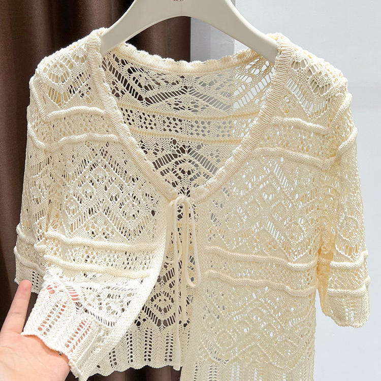 Knitted Cardigan Sun Protection Clothing for Women, Short-Sleeved, Summer Outerwear, Stylish Thin Hollow-Out Ice Silk Shawl with Camisole Cover-Up