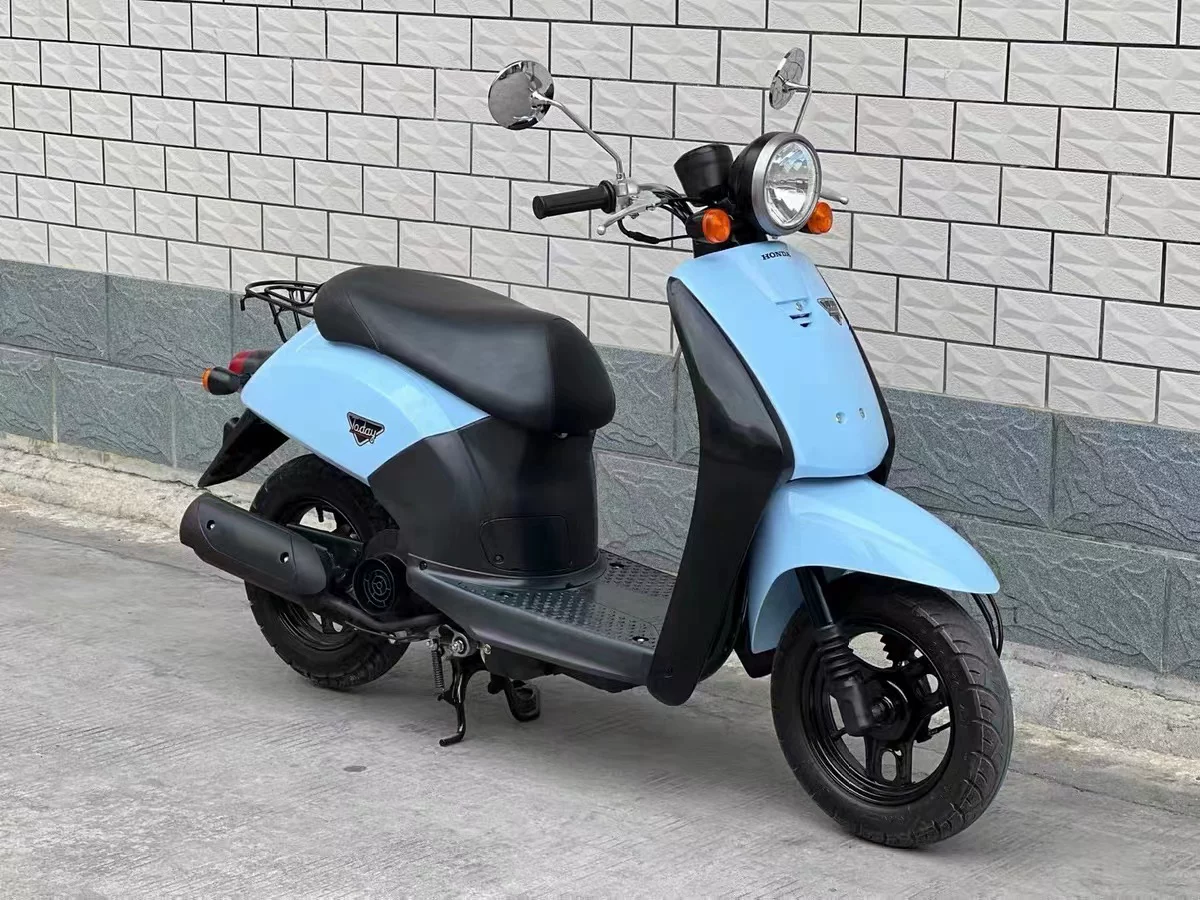 Импортированное Honda Z4 Little Freedom 50 Ретро Импульс Водяной Холод Русин 54 Фаза 54 Маленькая Черепаха Пересечение Подошва Мотоцикл