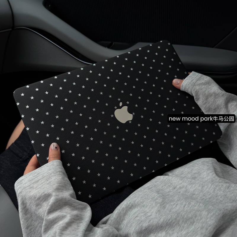 Niuma Park's Original "Star" Laptop Protective Case Is Suitable for Apple MacBook Computers. the Full-Cover Case Is Lightweight and Has a High-End Feel Niuma Park's Original "Star" Laptop Protective Case Is Suitable for Apple MacBook Computers. the Full-Cover Case Is Lightweight and Has a High-End Feel