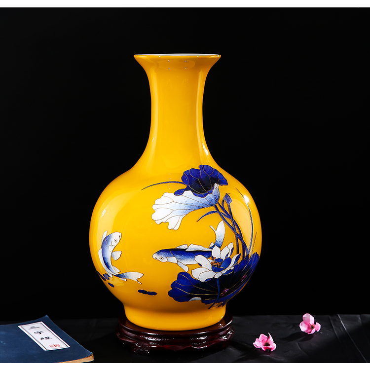 Jingdezhen ceramics vase high - grade yellow Jin Sibian years of modern Chinese style sitting room adornment is placed more fish