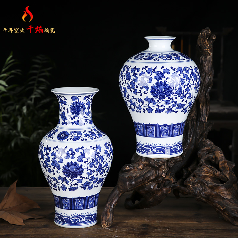 Jingdezhen ceramic antique bound lotus flower blue and white porcelain vases, flower arrangement of Chinese style living room decorations rich ancient frame furnishing articles