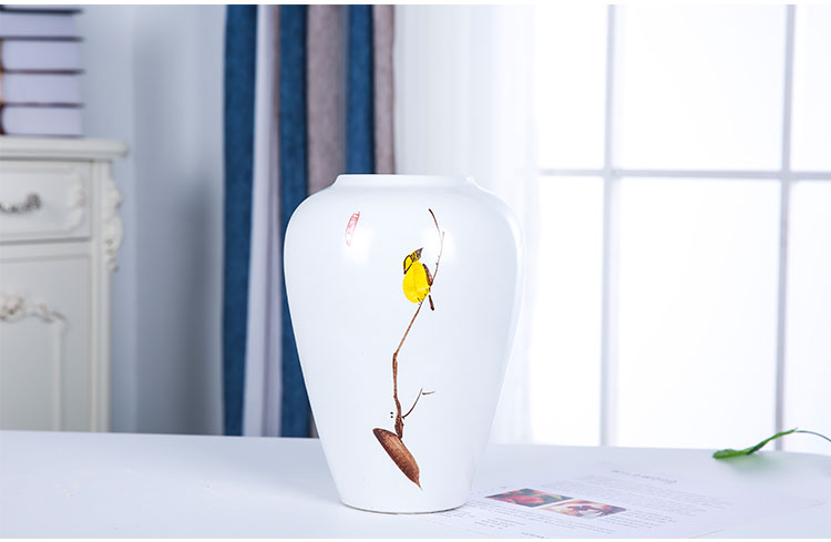 Jingdezhen ceramics vase desktop guest hand - made painting of flowers and modern Chinese style is contracted fashion sitting room adornment is placed