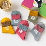 Тонкие хлопковые демисезонные детские цветные мультяшные носки, средней длины