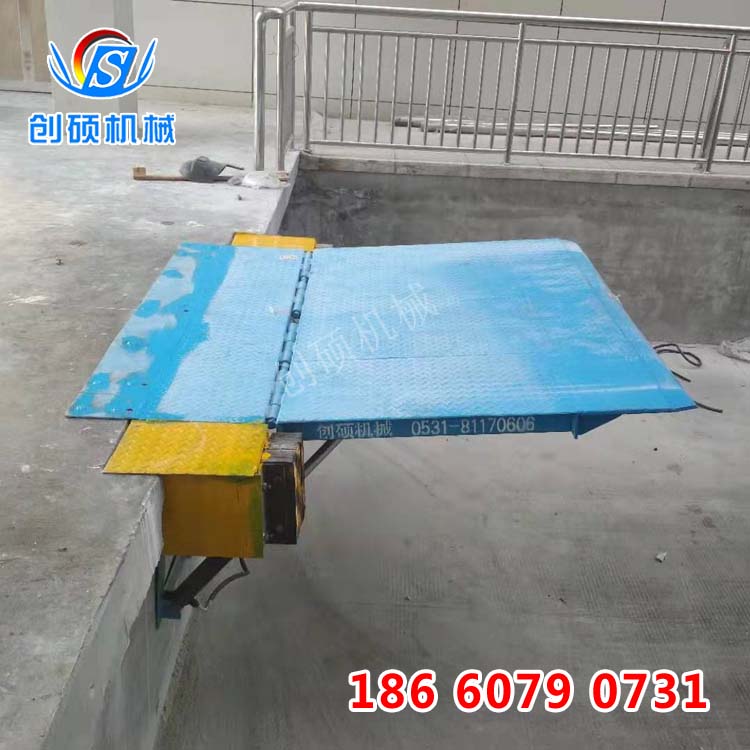 Stationary den-bridge logistics pressure-landing axle platform Container loading and unloading platform 8 ton wall-mounted Denbridge