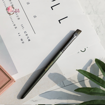 Flower floating angled eyebrow smudge brush Eye shadow brush Eyebrow brush Eyebrow powder brush A portable makeup brush