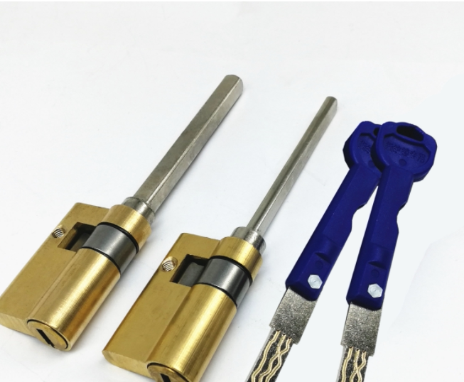 Fingerprint lock parts overlock lock core C - stage battery shell back box APP chip