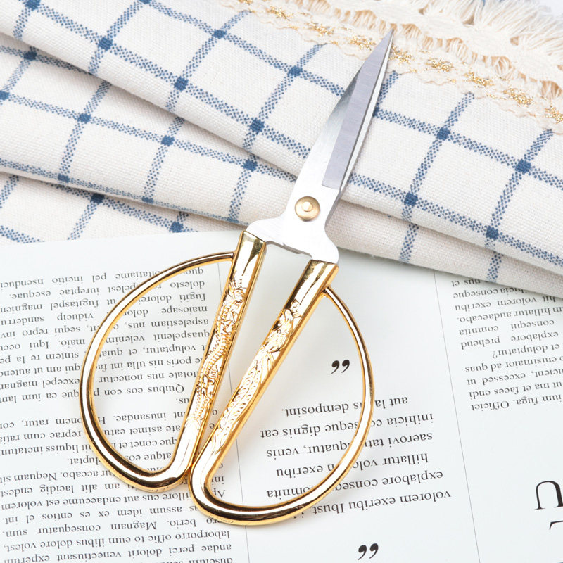 Household dragon and phoenix scissors vintage industrial wedding stainless steel scissors ribbon cutting wedding gold scissors tip small paper