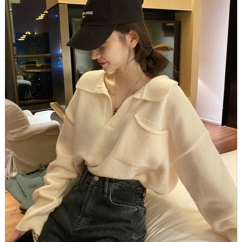In autumn and winter 2021 new Han Edition explosive female clothing with thin V - collar sweater in autumn to knit sweater