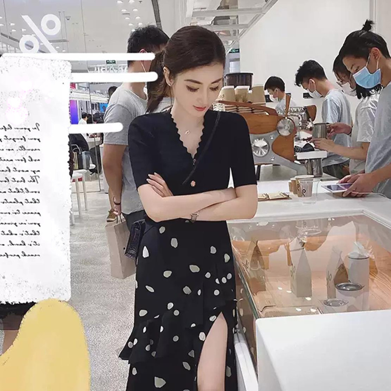 SANDRO VENETA Fashion Suit Skirt Woman Summer New Body Light Cooked Breeze Irregular Halfbody Dress