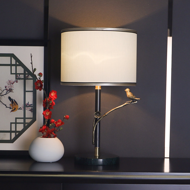 New Chinese all-bronze table lamp Living room Book room Bedroom Bedroom Headlights Classical light extravagant Chinese Wind Birds Zen Lanterns Zen