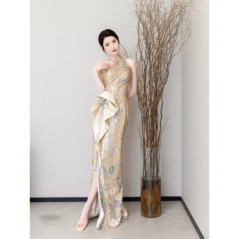 New Chinese-Style Sequin and Rhinestone Embroidered Floral Ruffle Slit Evening Cheongsam Dress Velvet Printed Long Dress New Chinese-Style Sequin and Rhinestone Embroidered Floral Ruffle Slit Evening Cheongsam Dress Velvet Printed Long Dress