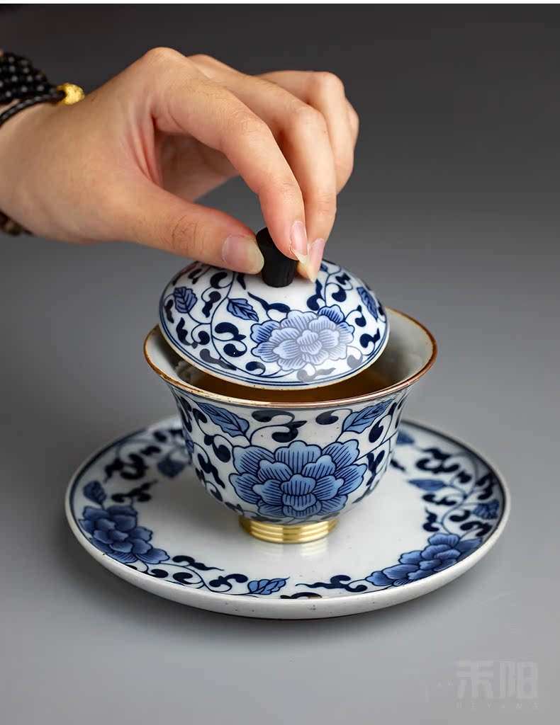 Send Yang only three tureen large single ceramic cups kung fu tea set of blue and white porcelain bowl with tea cup home