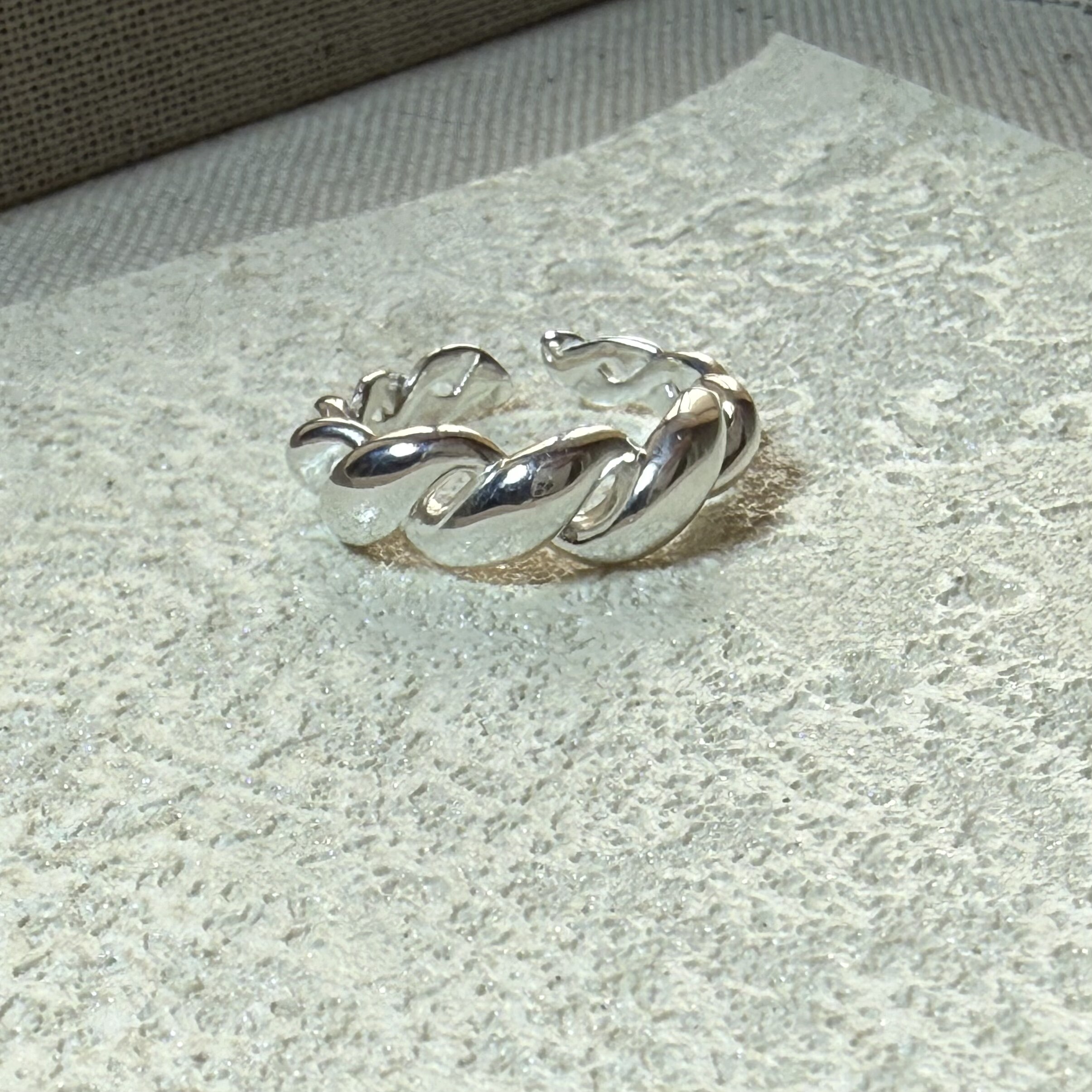 999 Pure Silver Curved Light Twist Croissant Open Ring