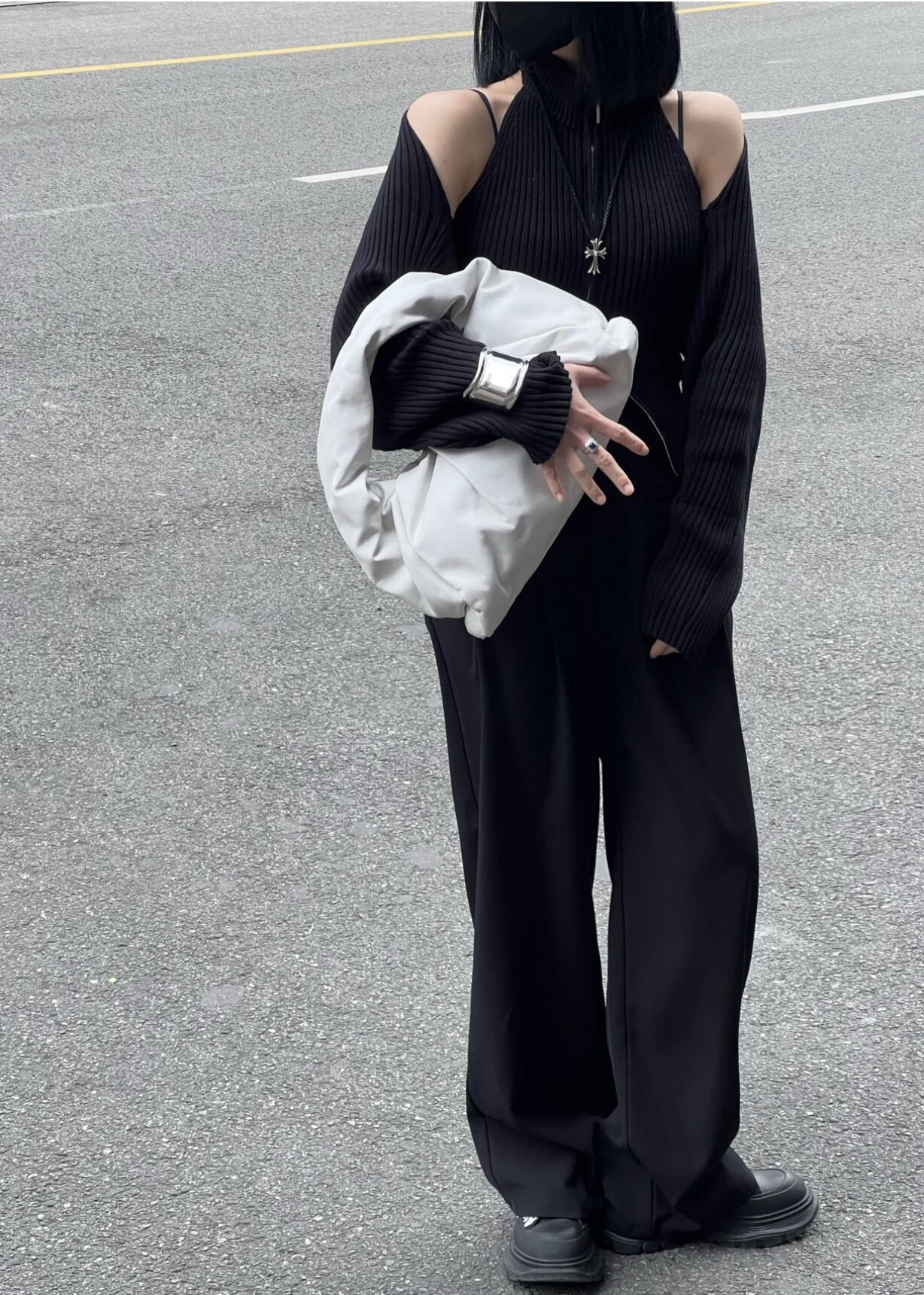 Spot Bottega Veneta BV small one-shoulder portable cloud horn croissant bag 2200 Euros