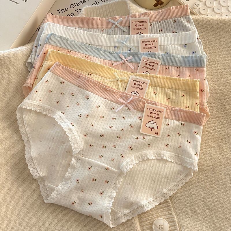 Women's Pure Cotton Mid-Waist Underwear 10A Antibacterial Crotch Seamless Skin-Friendly Breathable Girl Student Printed Sweet Triangle Shorts Women's Pure Cotton Mid-Waist Underwear 10A Antibacterial Crotch Seamless Skin-Friendly Breathable Girl Student Printed Sweet Triangle Shorts