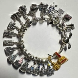 Настоящее шоу покупателя в Live Room Boutique Boutique (см.