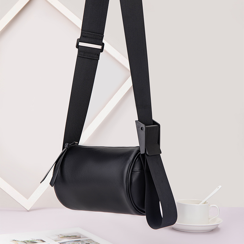 2026 New Trendy Women's Genuine Leather Cylindrical Bag Wide Strap Small Bucket Bag Versatile Single Shoulder Crossbody Cowhide Round Tube Bag