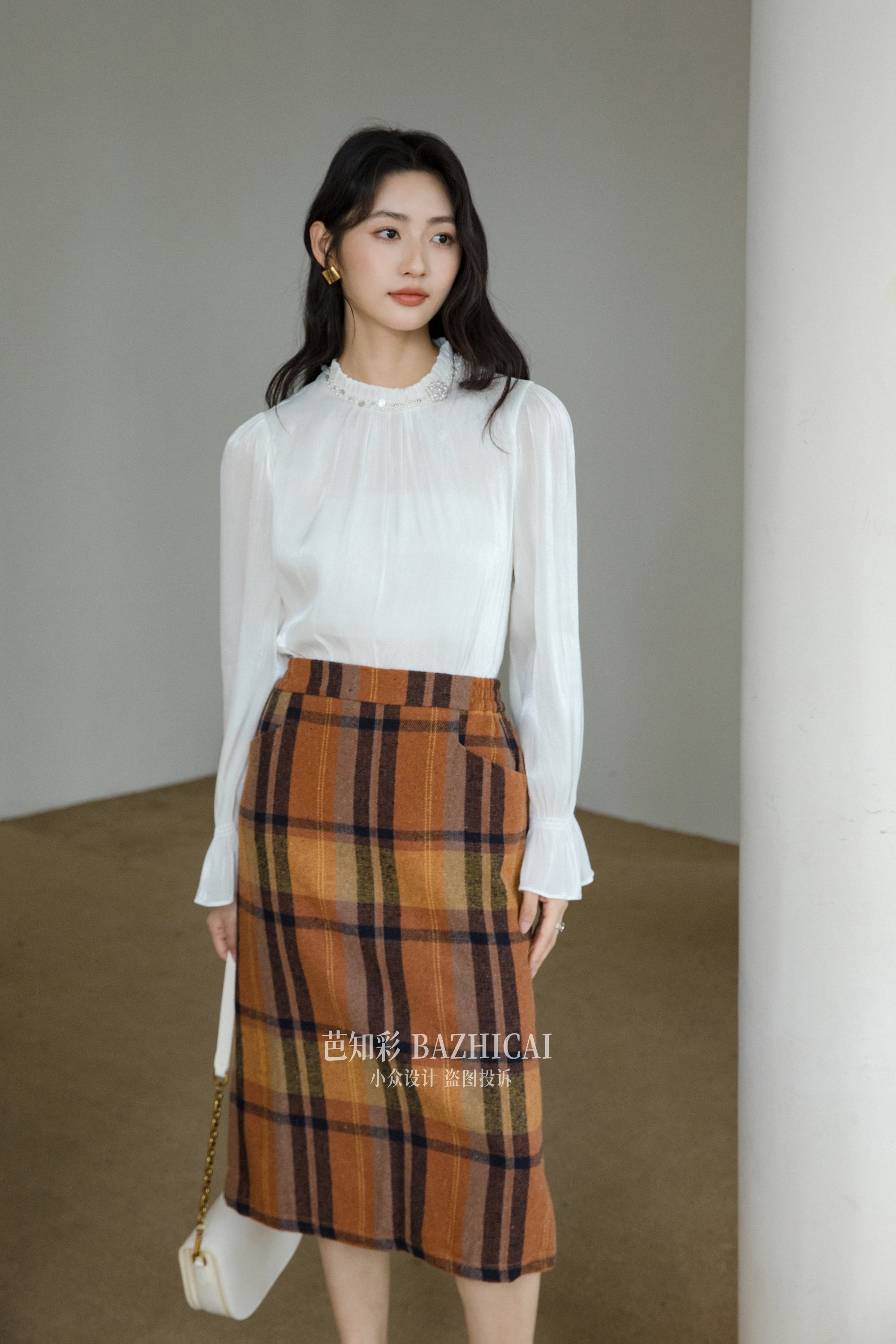CY1006靜中歲月自有春-白-4.jpg