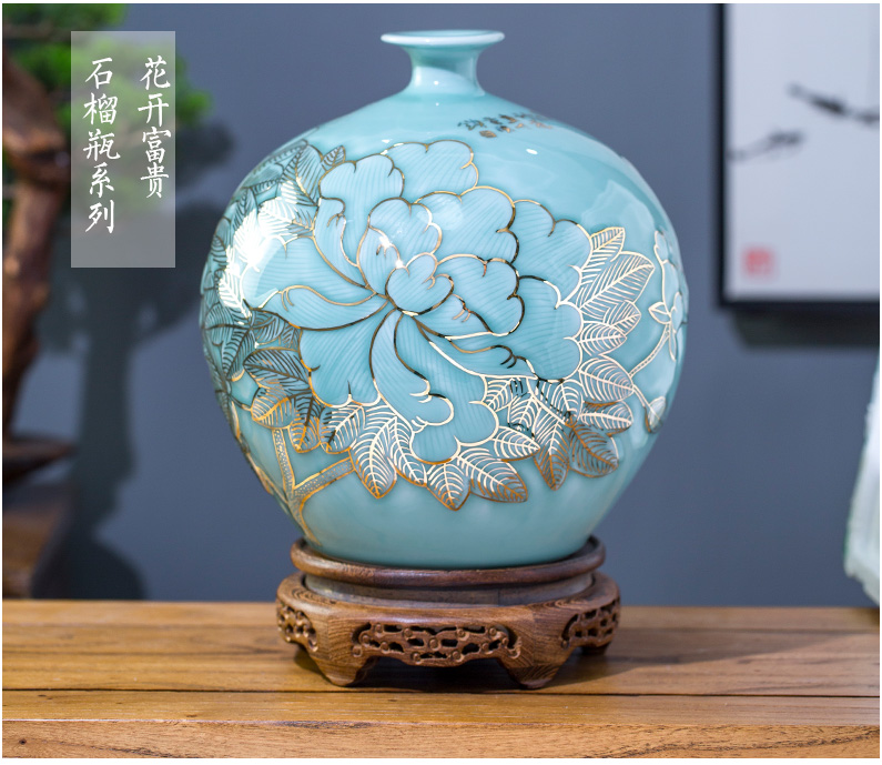 The Master of jingdezhen ceramics vase hand - made shadow blue paint pomegranate bottles of Chinese style living room decoration office furnishing articles