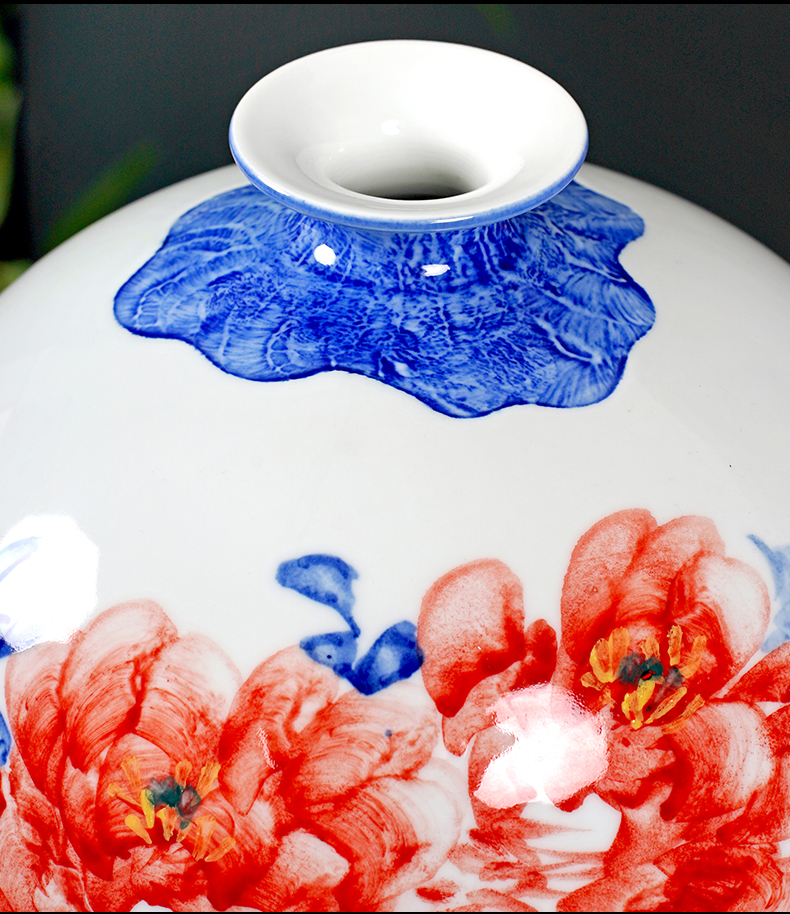 Jingdezhen ceramic hand - made blooming flowers vase mesa place to live in the living room a study ancient frame ornaments