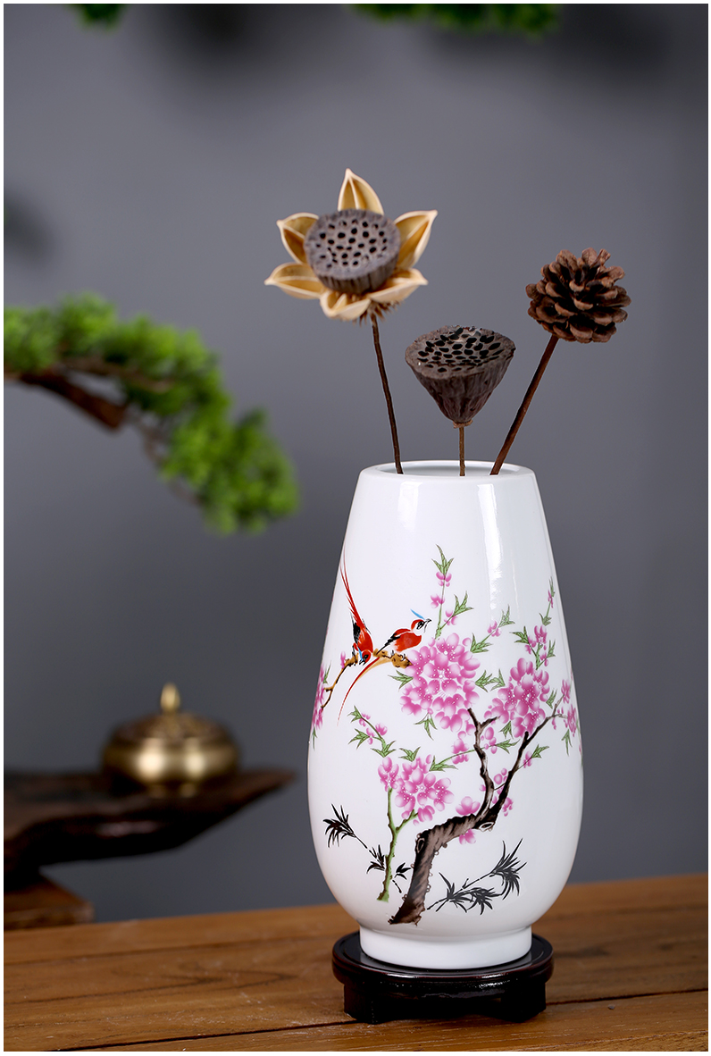 Jingdezhen ceramics modern decorative vase household living room pure and fresh and contracted flower vase mesa place by hand