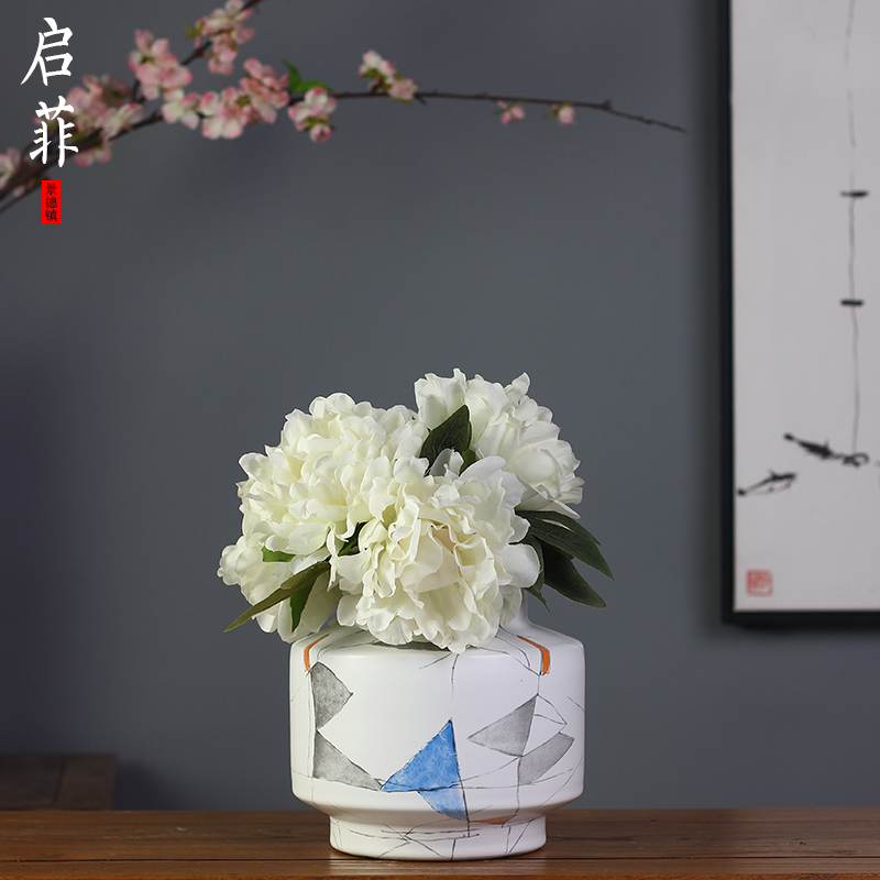 Jingdezhen ceramics, vases, flower arranging flower implement new creative abstract decorative home furnishing articles I and contracted jewelry